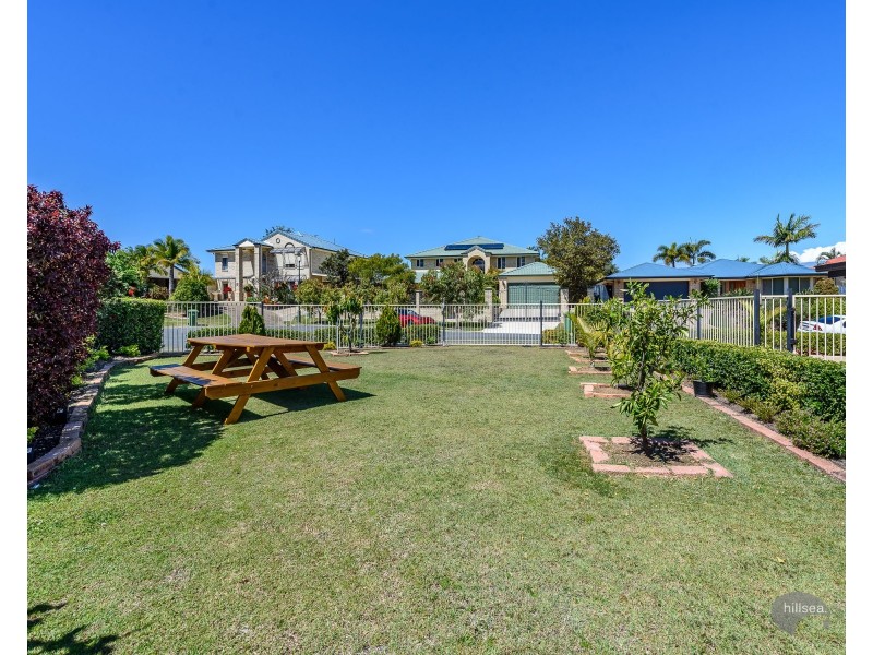16 Wattlebrush Grove, Molendinar QLD 4214