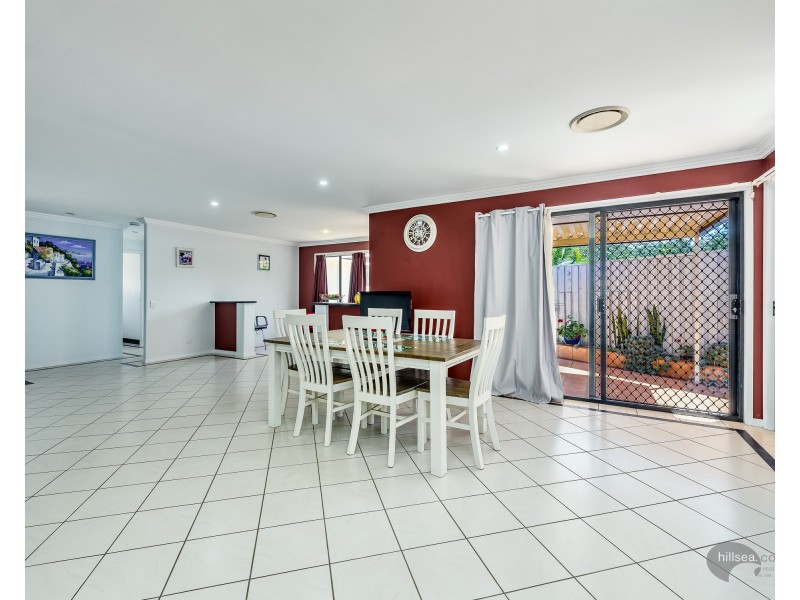 16 Wattlebrush Grove, Molendinar QLD 4214