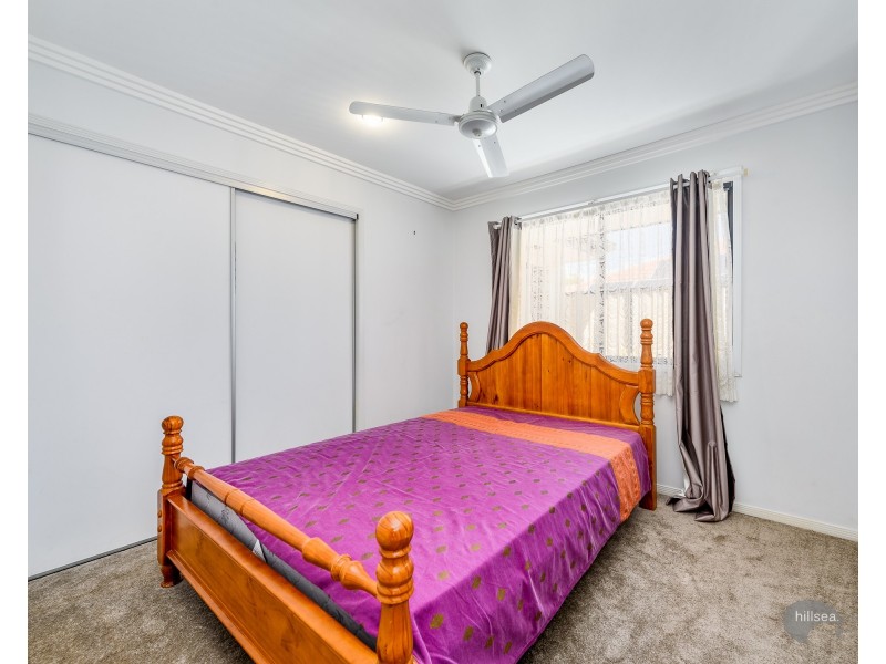 16 Wattlebrush Grove, Molendinar QLD 4214