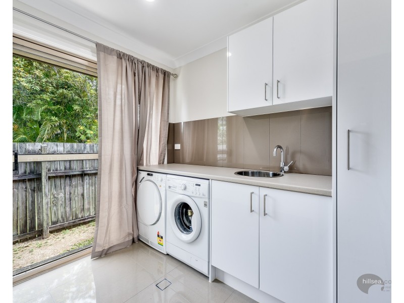 18 Peter Senior Court, Parkwood QLD 4214