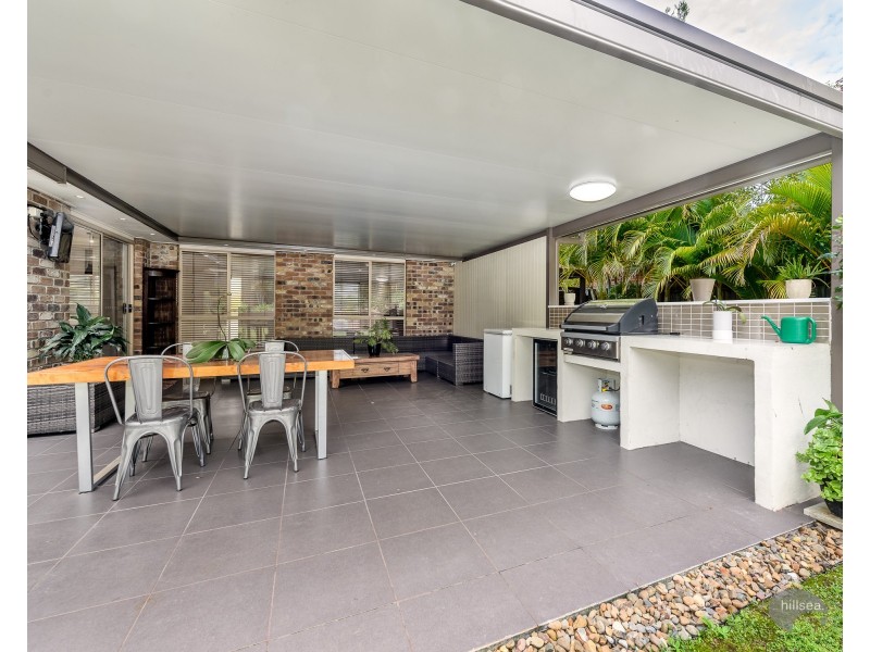 18 Peter Senior Court, Parkwood QLD 4214