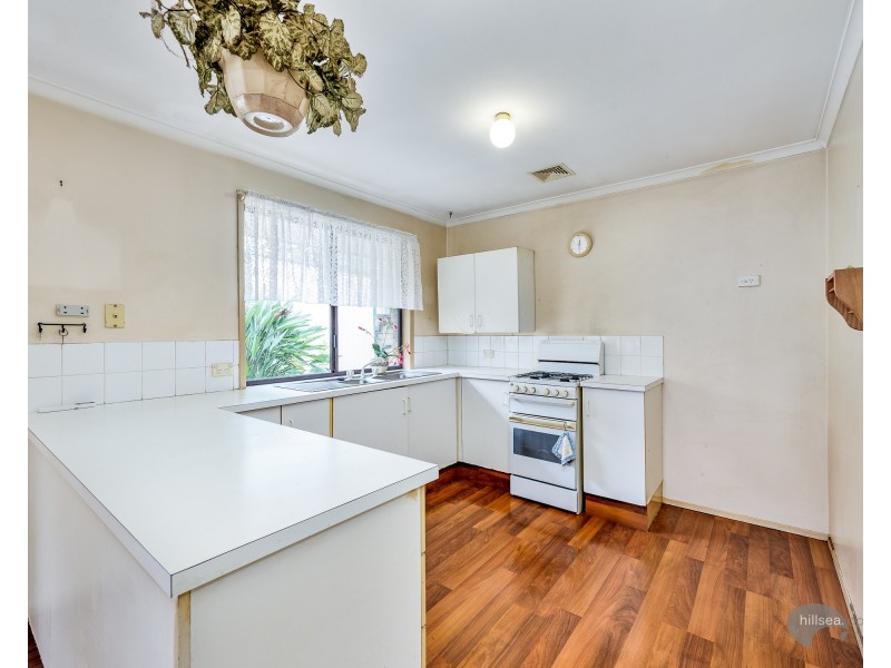 7/11 Hoya Court, Labrador QLD 4215