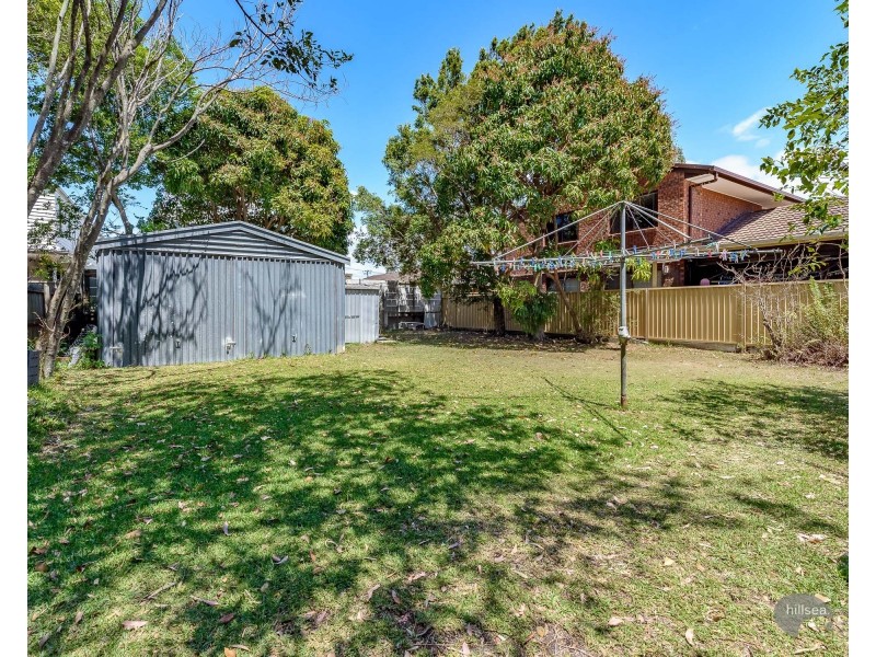 12 Milton Avenue, Paradise Point QLD 4216
