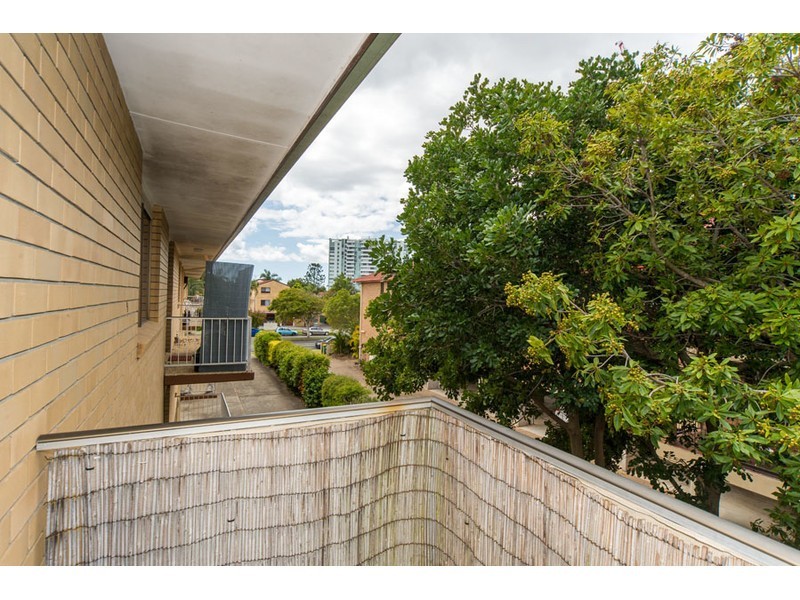 8/34 Imperial Parade, Labrador QLD 4215