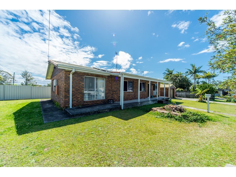 191 Whiting Street, Labrador QLD 4215