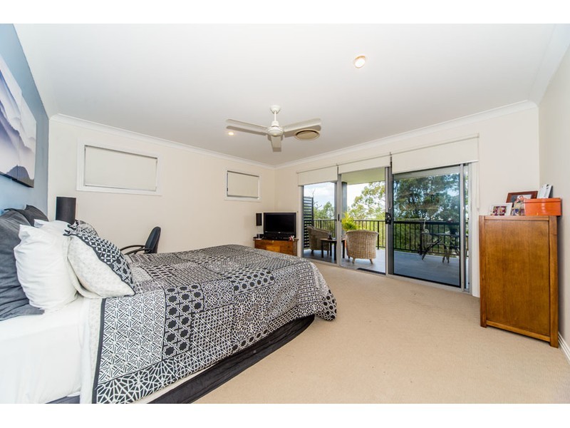 7 Zane Street, Molendinar QLD 4214