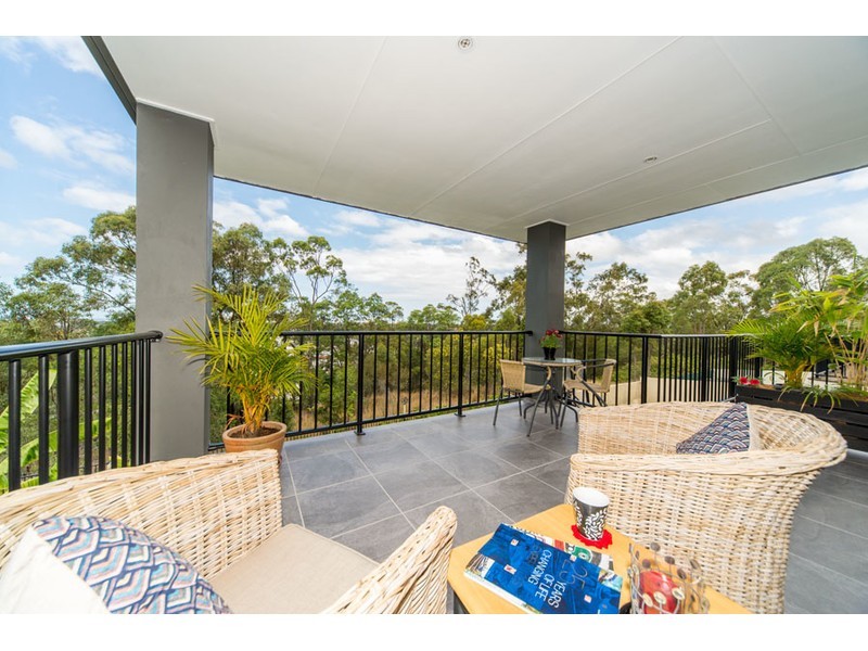 7 Zane Street, Molendinar QLD 4214