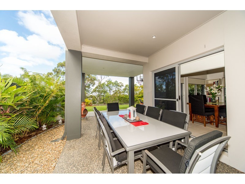 7 Zane Street, Molendinar QLD 4214