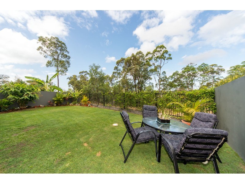 7 Zane Street, Molendinar QLD 4214