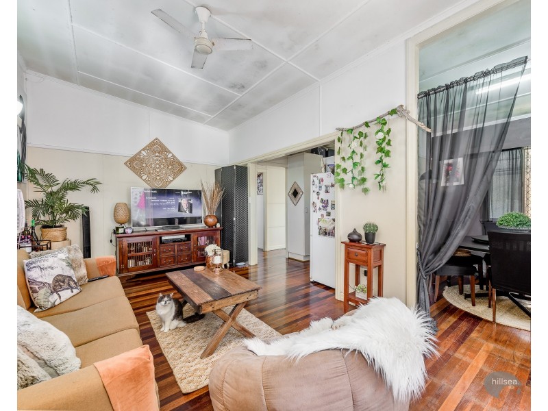 4 Jimmieson Avenue, Labrador QLD 4215