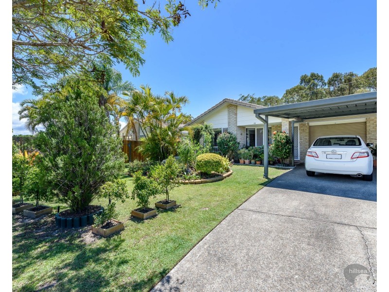 1/18 Kenny Drive, Labrador QLD 4215