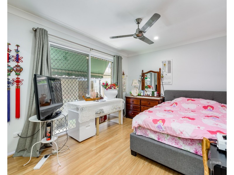 1/18 Kenny Drive, Labrador QLD 4215