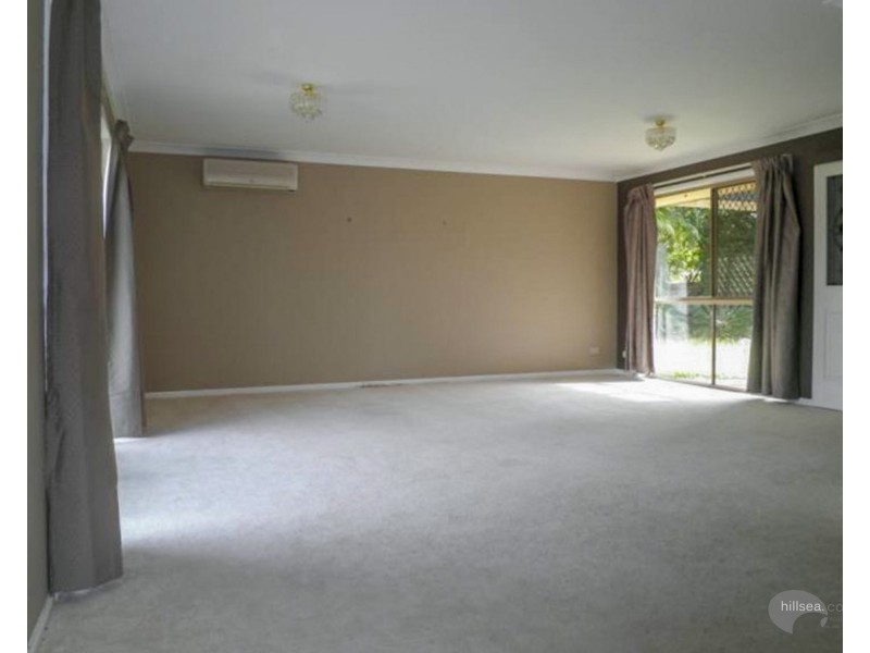 76 Open Drive, Arundel QLD 4214