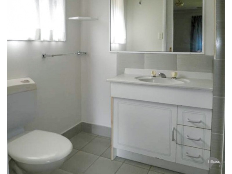 76 Open Drive, Arundel QLD 4214