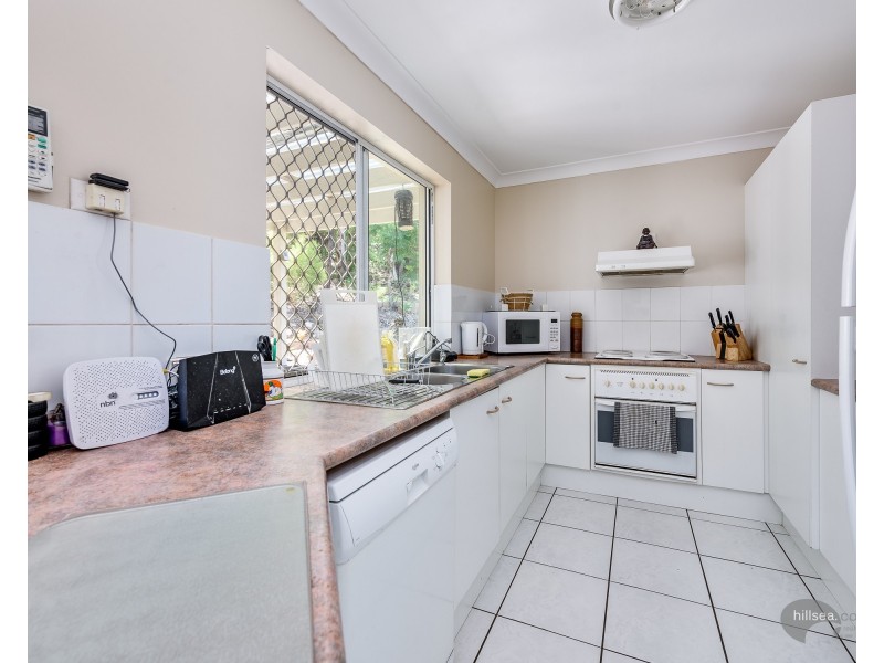 18/6 Buddy Holly Close, Parkwood QLD 4214