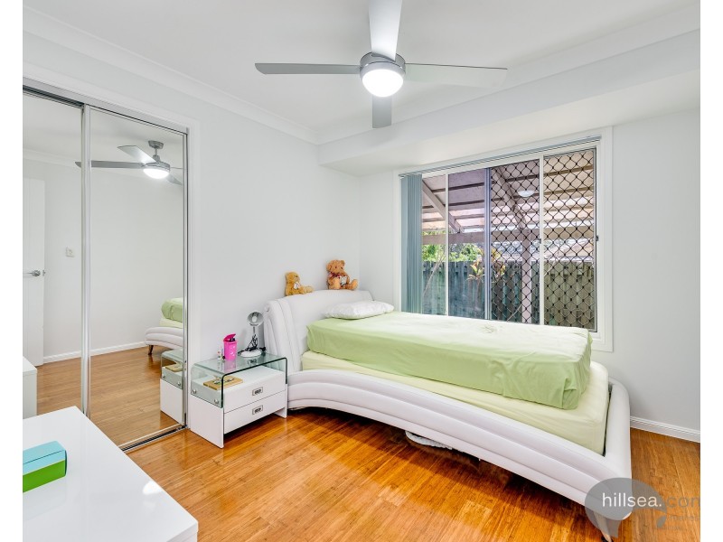 10 Ashburton Close, Arundel QLD 4214