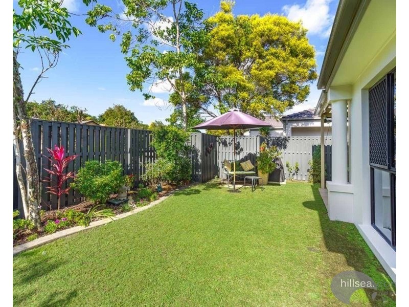 14 Blackwattle Circuit, Arundel QLD 4214