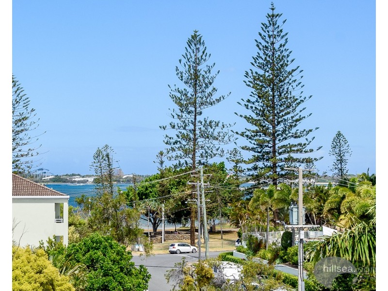 14/7-9 Robert Street, Labrador QLD 4215