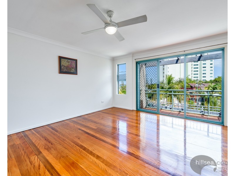14/7-9 Robert Street, Labrador QLD 4215