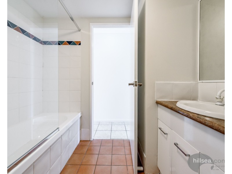 14/7-9 Robert Street, Labrador QLD 4215