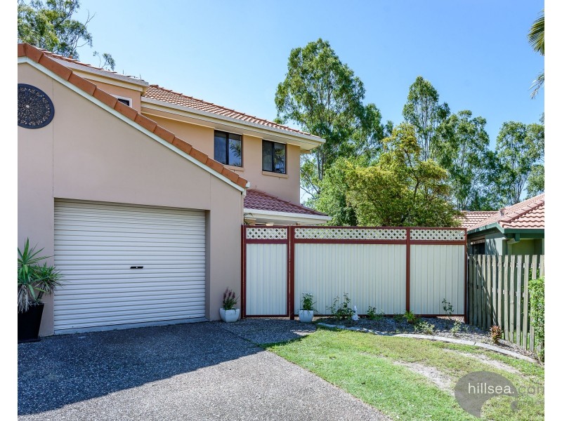 2/5 Joshua Close, Arundel QLD 4214