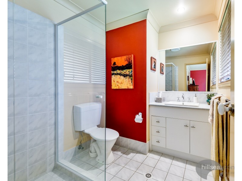 3a Joshua Close, Arundel QLD 4214