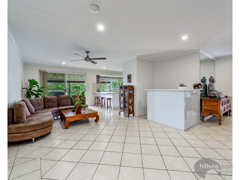 15 Kel Nagle Court, Parkwood QLD 4214