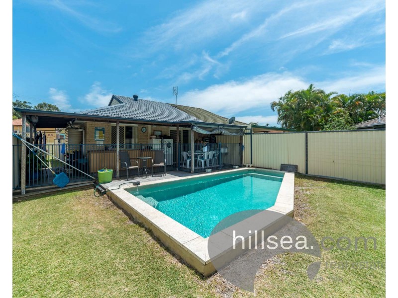 2/64 McMillan Street, Labrador QLD 4215