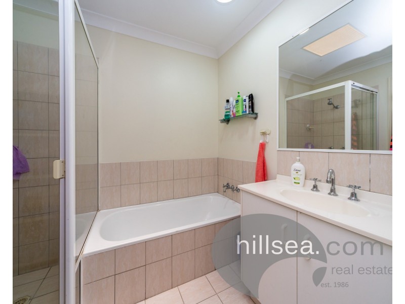 2/64 McMillan Street, Labrador QLD 4215