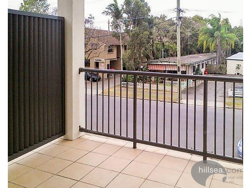 10/4 Proud Street, Labrador QLD 4215