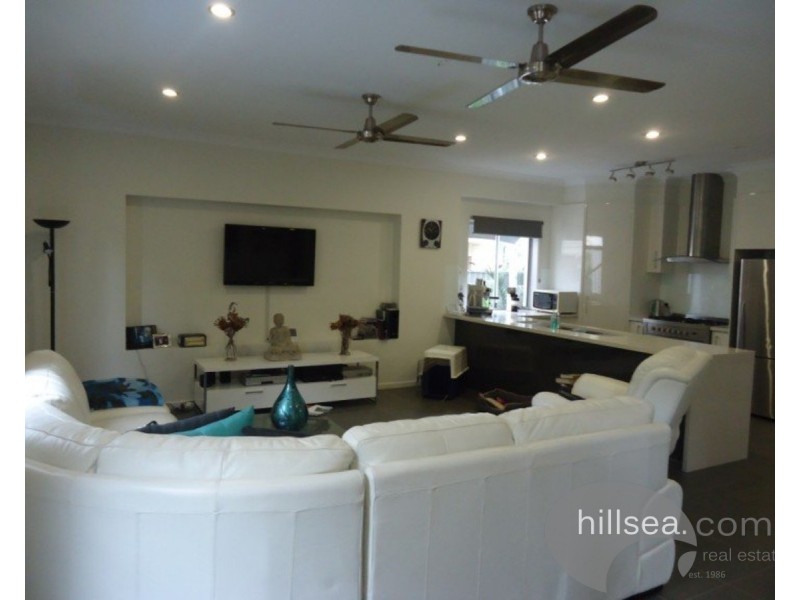 26B Gordon Street, Labrador QLD 4215