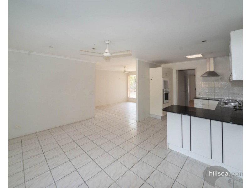 1/12 Orkney Place, Labrador QLD 4215