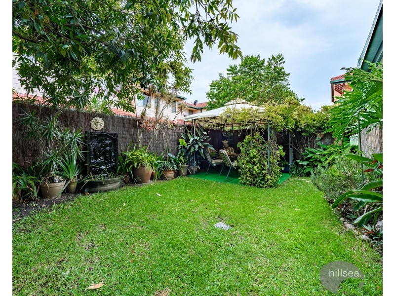 77/75 Brown Street, Labrador QLD 4215