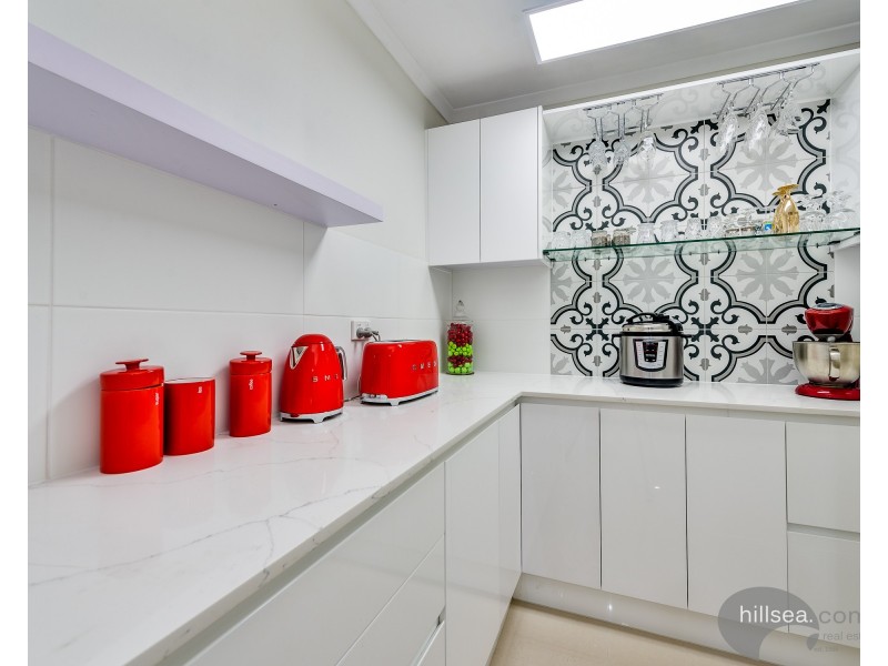 14 Kel Nagle Court, Parkwood QLD 4214