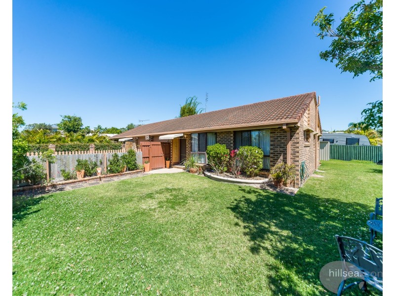 2/116 Little Usher Avenue, Labrador QLD 4215