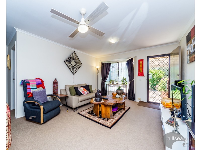 2/116 Little Usher Avenue, Labrador QLD 4215