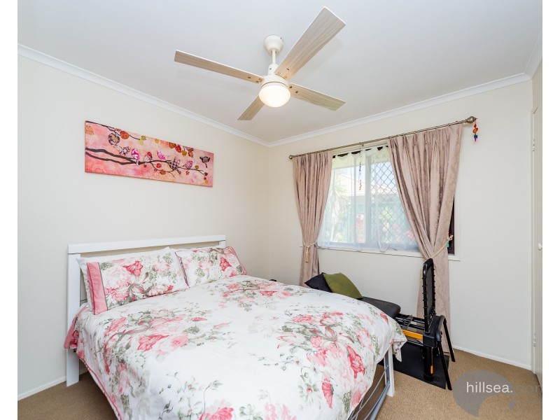 2/116 Little Usher Avenue, Labrador QLD 4215