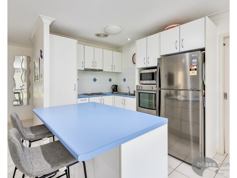 14/137 Olsen Avenue, Labrador QLD 4215