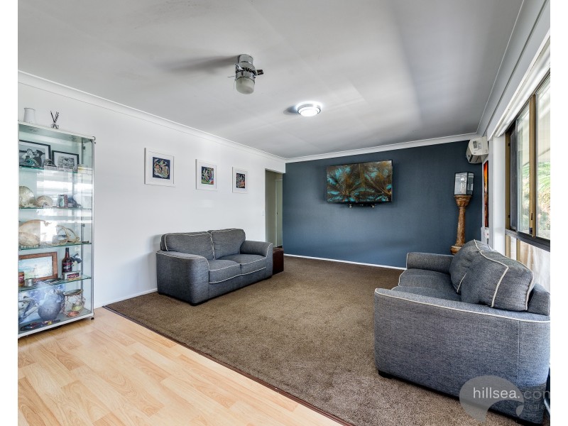1/5 Webb Street, Labrador QLD 4215