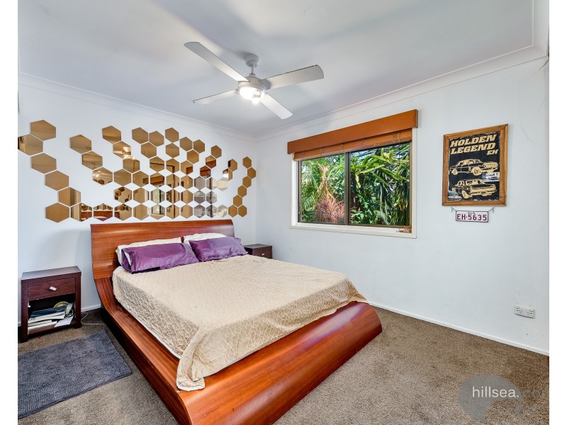 1/5 Webb Street, Labrador QLD 4215