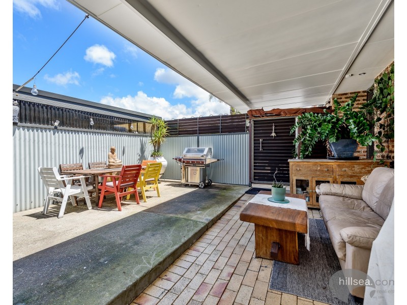 1/5 Webb Street, Labrador QLD 4215