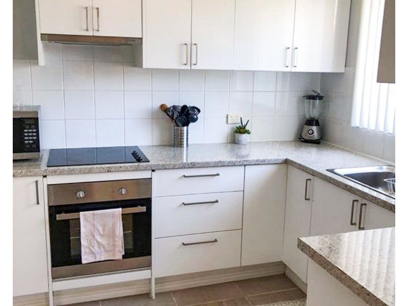 10/115 Frank Street, Labrador QLD 4215