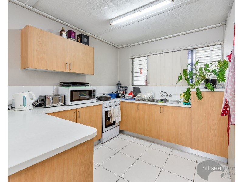 10/128 Marine Parade, Southport QLD 4215