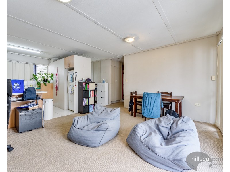 10/128 Marine Parade, Southport QLD 4215