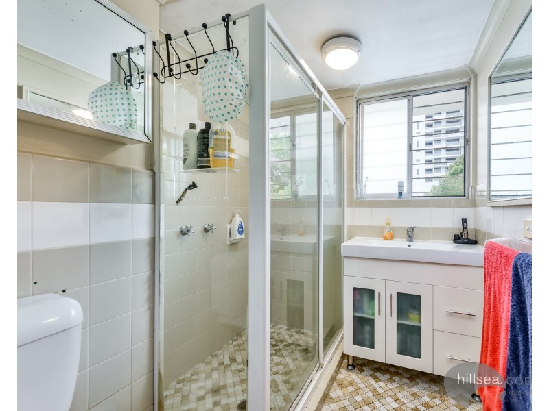 10/128 Marine Parade, Southport QLD 4215