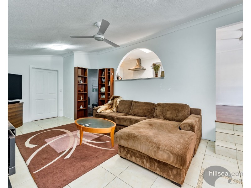 99 Kindra Avenue, Southport QLD 4215