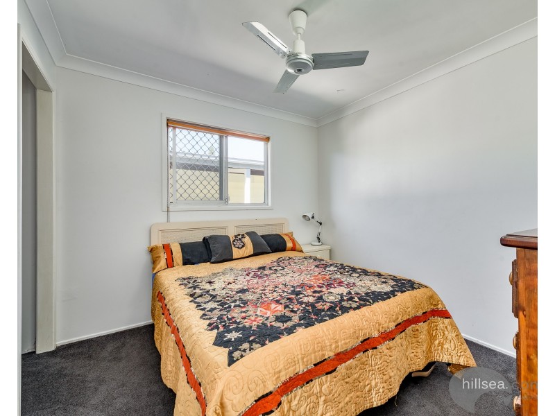 99 Kindra Avenue, Southport QLD 4215