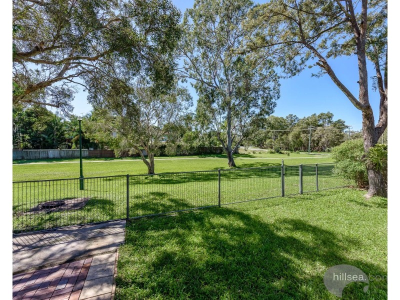 99 Kindra Avenue, Southport QLD 4215