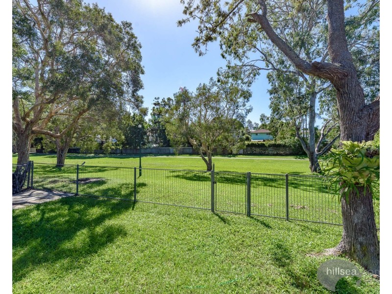 99 Kindra Avenue, Southport QLD 4215