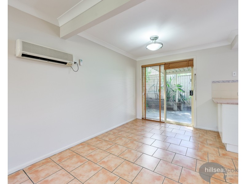 4/33 Government Road, Labrador QLD 4215